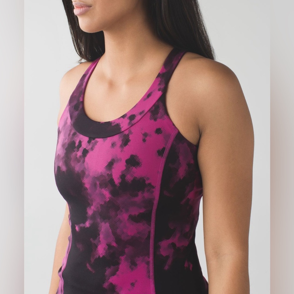 Lululemon Athletica Enhearten Tank in Blooming Pixie Raspberry Black size 6 EUC - Picture 4 of 12